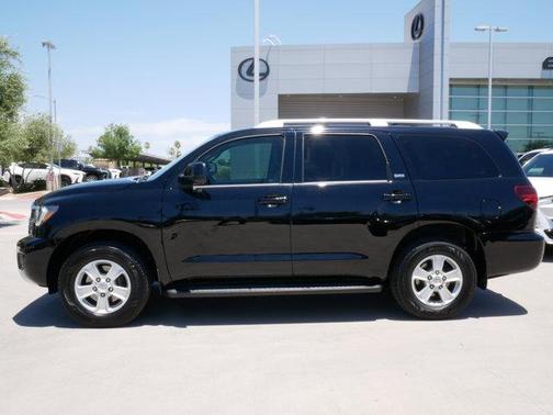 2019 Toyota Sequoia SR5