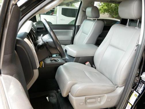 2019 Toyota Sequoia SR5