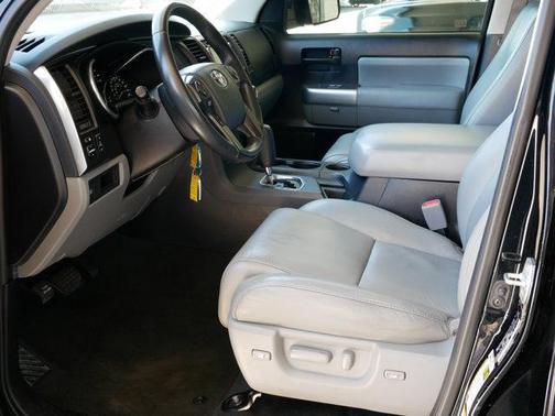 2019 Toyota Sequoia SR5