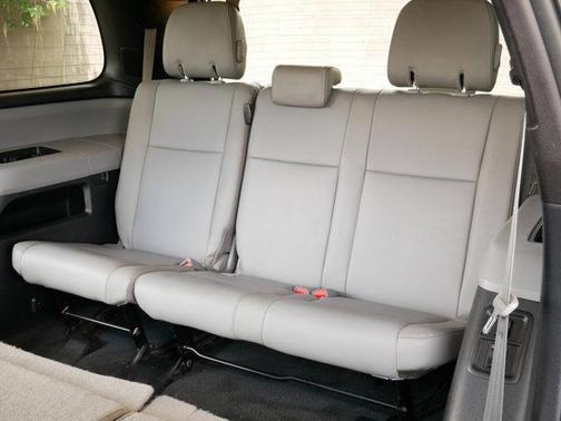 2019 Toyota Sequoia SR5
