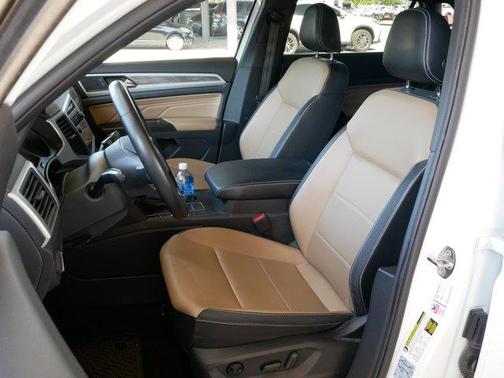 2021 Volkswagen Atlas Cross Sport 3.6L V6 SE w/Technology