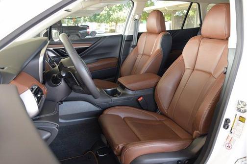 Photo 2 of 27 of 2020 Subaru Outback Touring XT