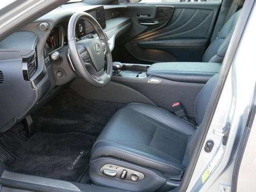 2022 Lexus LS 500 Base