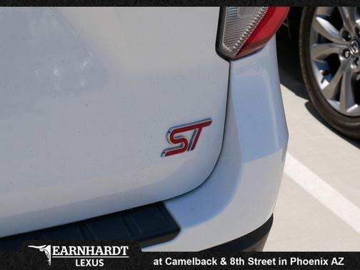 Star White Metallic Tri-Coat 2020 Ford Explorer ST