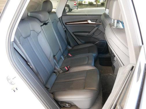 2018 Audi Q5 2.0T Premium Plus