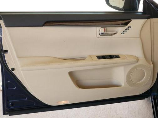 2015 Lexus ES 350 Base