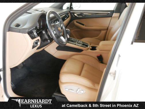 White 2021 Porsche Macan Macan
