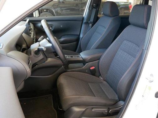2025 Honda HR-V 2WD Sport