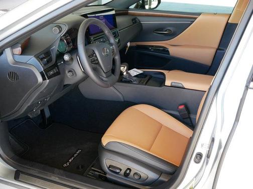 2025 Lexus ES 350 Base