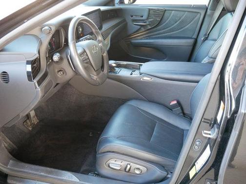 2022 Lexus LS 500 Base