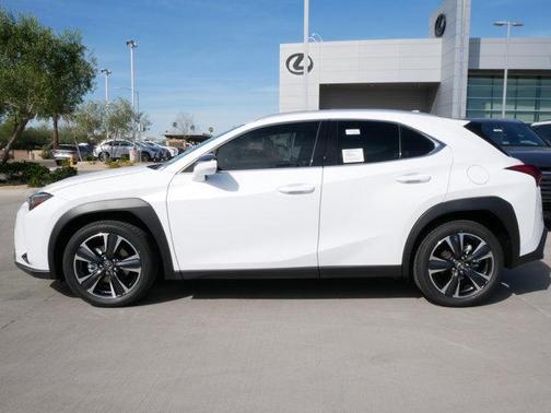 2026 Lexus UX 300h Base