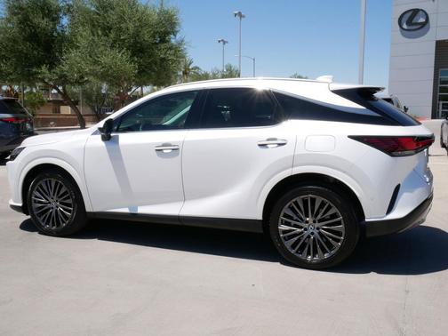 Eminent White Pearl 2023 Lexus RX 350h Luxury