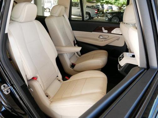 2023 Mercedes-Benz GLS 450 4MATIC