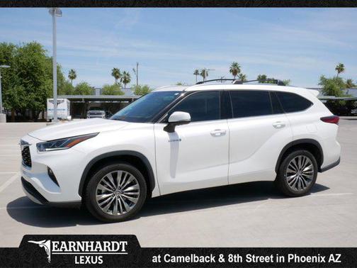 2021 Toyota Highlander Hybrid Platinum