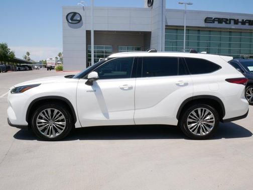 2021 Toyota Highlander Hybrid Platinum