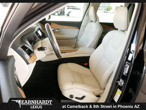 Onyx Black Metallic 2021 Volvo XC90 T6 Momentum