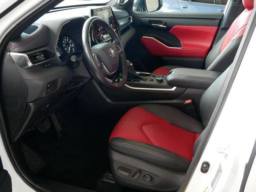 2021 Toyota Highlander XSE