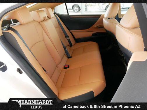 Eminent White Pearl 2024 Lexus ES 300h Base
