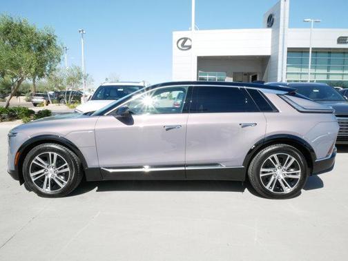 2025 Cadillac LYRIQ Luxury