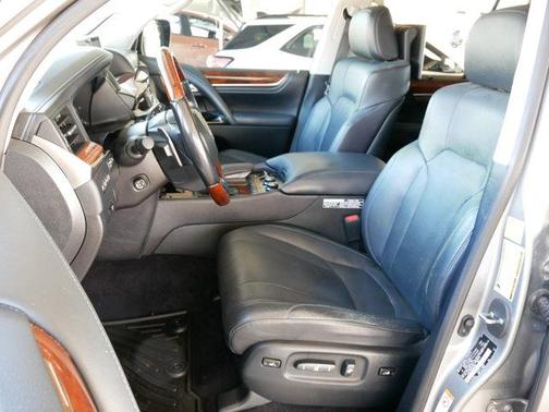2017 Lexus LX 570 Base
