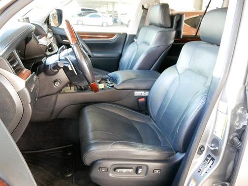2017 Lexus LX 570 Base