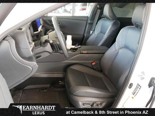 Oxygen White 2025 Toyota Crown Signia XLE