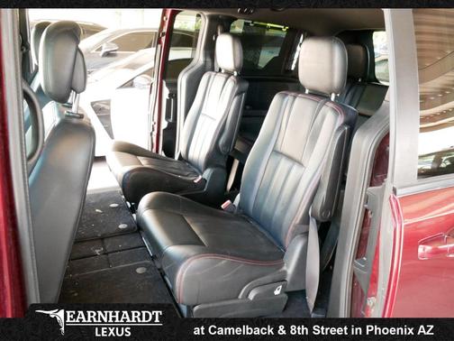 Octane Red Pearlcoat 2017 Dodge Grand Caravan GT