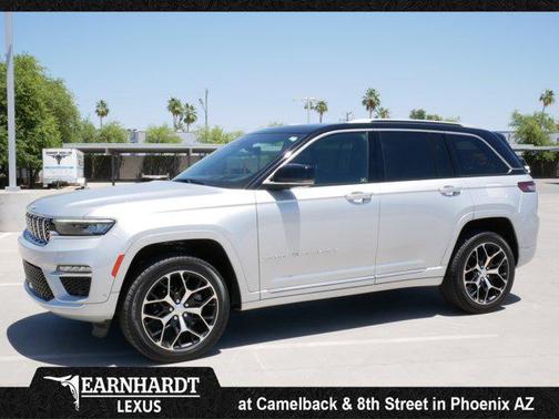2023 Jeep Grand Cherokee Summit