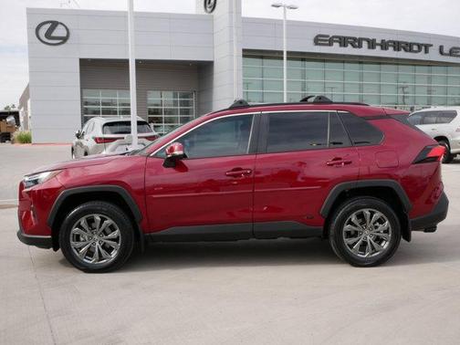 2022 Toyota RAV4 Hybrid XLE Premium