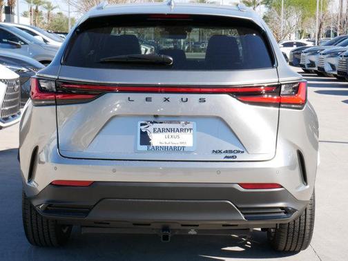 2026 Lexus NX 450h+ Luxury