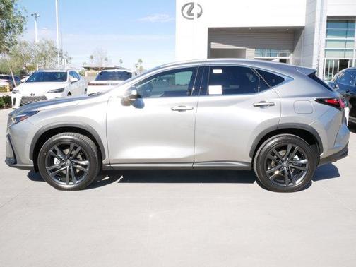 2026 Lexus NX 450h+ Luxury