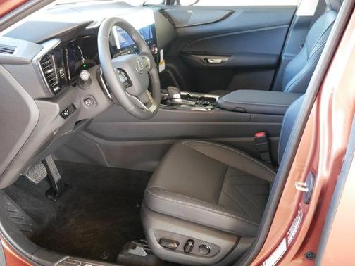 2026 Lexus NX 450h+ Luxury