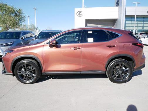 2026 Lexus NX 450h+ Luxury