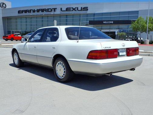 1990 Lexus LS 400 Base