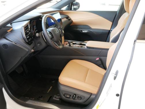 Eminent White Pearl 2025 Lexus RX 350 Premium