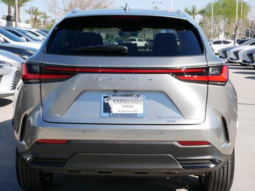 2026 Lexus NX 450h+ Luxury