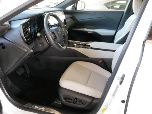 Eminent White Pearl 2025 Lexus RX 350h Premium