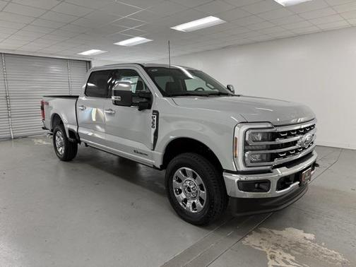2026 Ford F-350 Lariat
