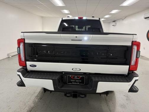 2026 Ford F-250 Platinum