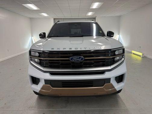 2025 Ford Expedition King Ranch