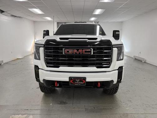 2025 GMC Sierra 2500 AT4