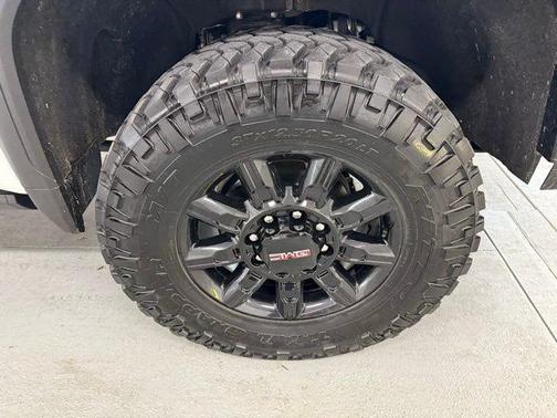 2024 GMC Sierra 2500 AT4