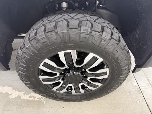 2024 GMC Sierra 2500 Denali Ultimate