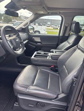 Black Metallic 2025 Ford Expedition Active