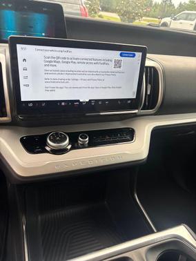 Black Metallic 2025 Ford Expedition Active
