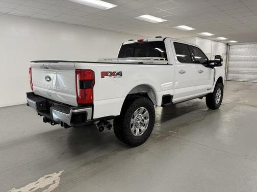 2025 Ford F-350 Lariat