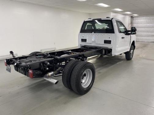 2025 Ford F-350 XL