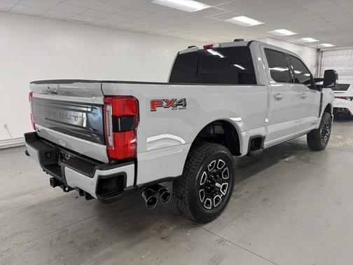 2025 Ford F-250 Platinum
