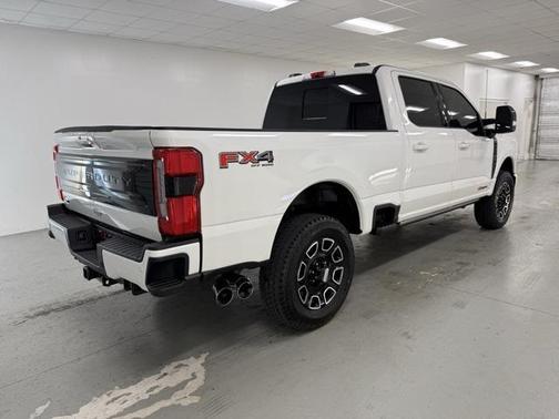 2025 Ford F-350 Platinum
