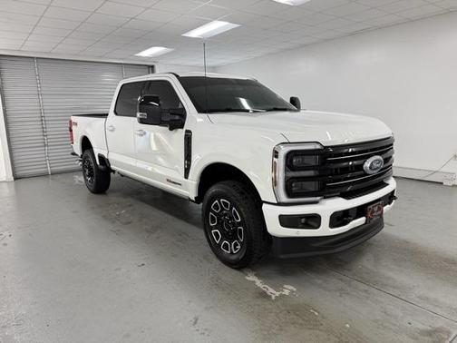 2025 Ford F-350 Platinum